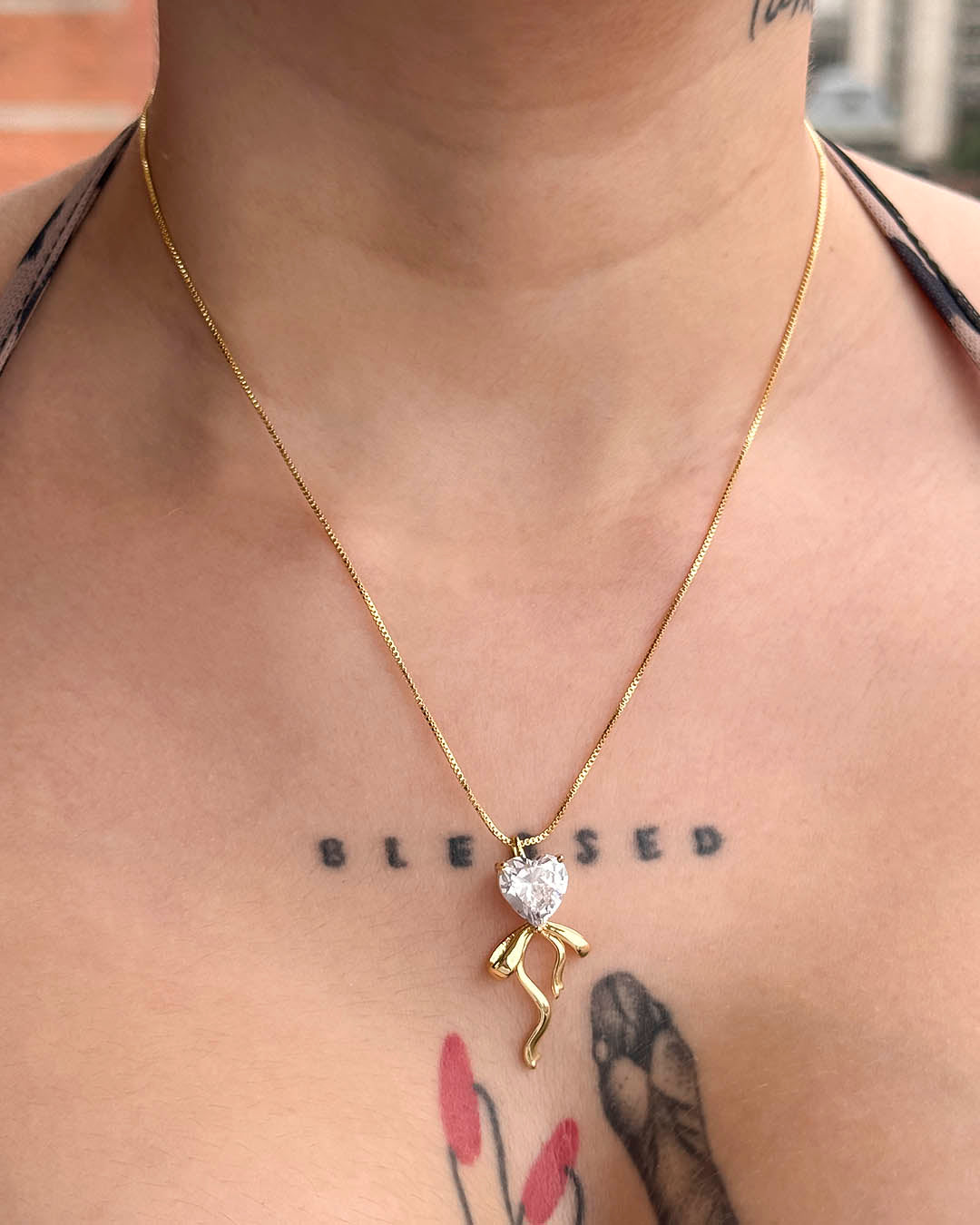 VALGATA set moño listón dorado