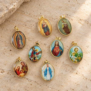 Dije ovalada imágenes religiosas